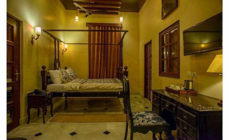 Hotel 233 Park Street Колката Екстериор снимка
